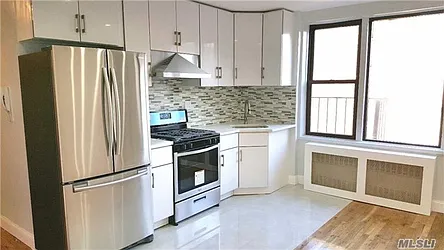 Rented by Apple Realty Group Corp