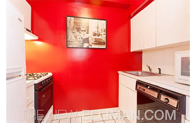 Sold by Douglas Elliman | media 13