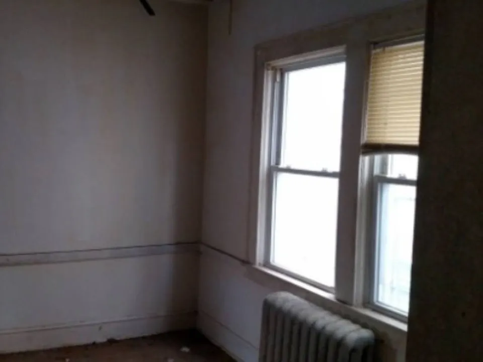 Building Photo 3