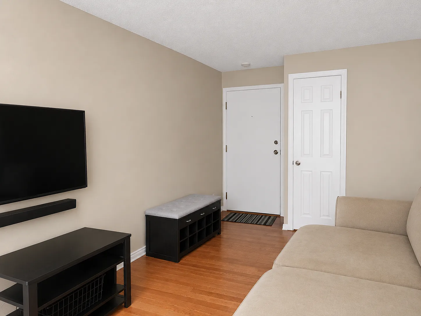 1 bed, 724 sqft, $2,550 — Photo 3