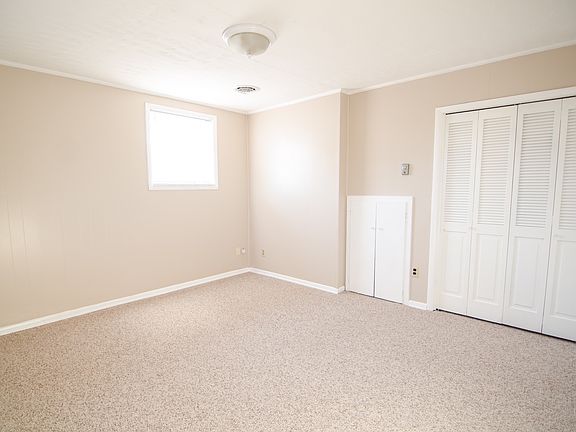 5th image of 340 Savoy Dr
