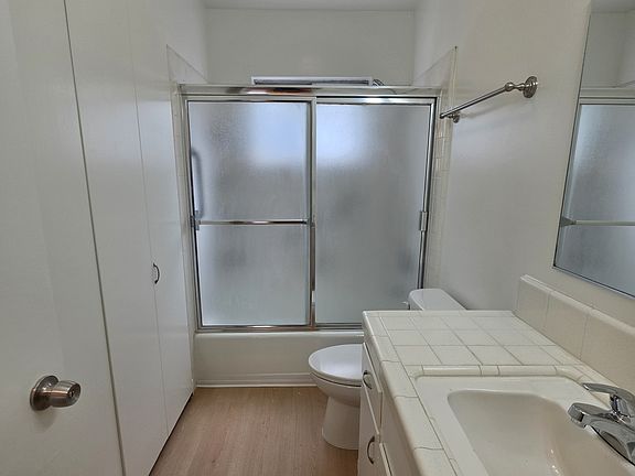 5th image of 702 E Palm Ave APT C
