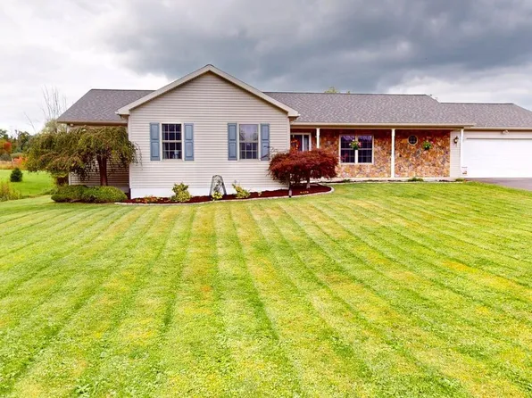 1004 Bonair Dr, Williamsport, PA 17701