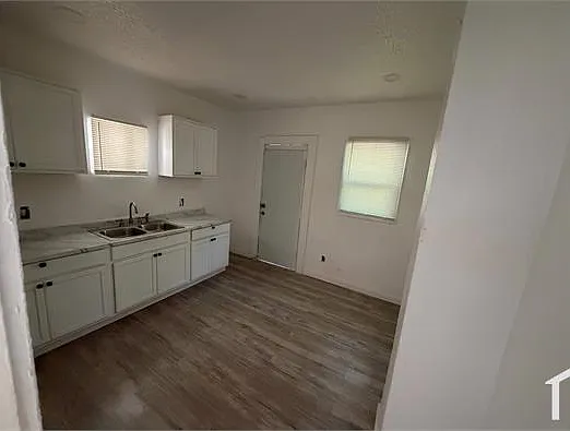 11515 Beulah Ave — Photo 8