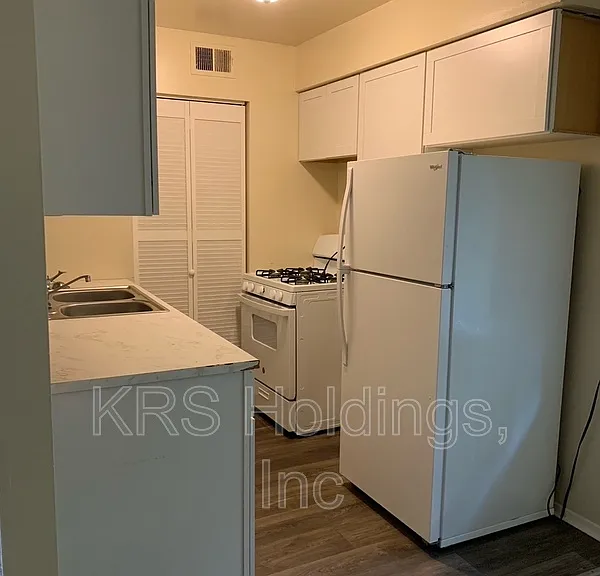 The Carlisle Apartments — Photo 25