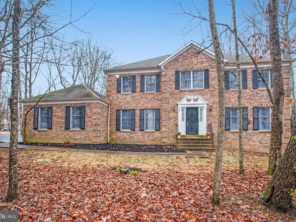 5091 Cannon Bluff Dr, Woodbridge, VA 22192