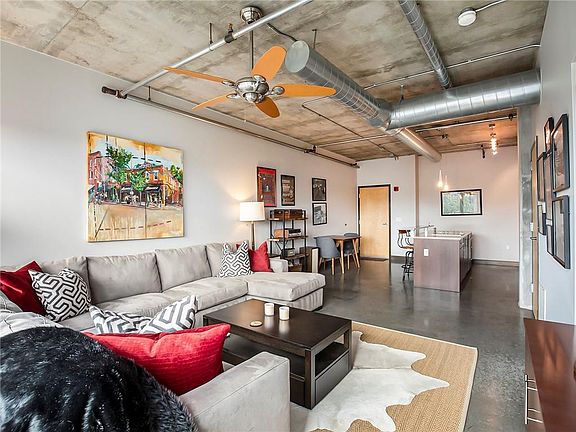 5th image of 4141 Pennsylvania Ave APT 206