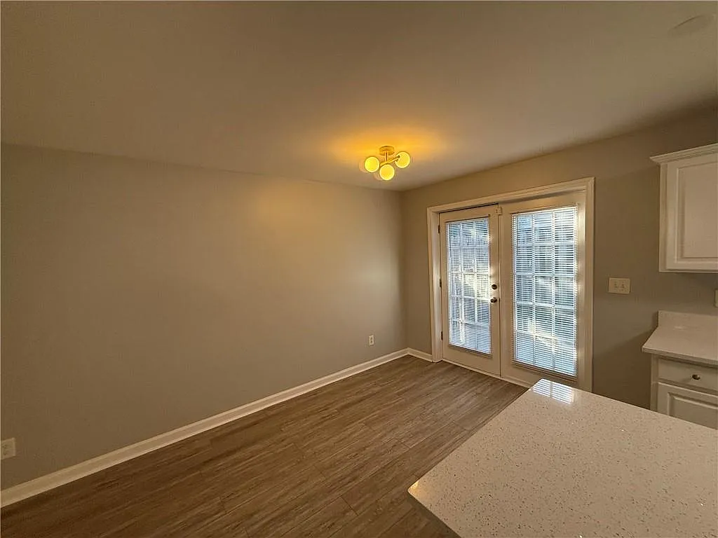 2 bed, 2.5 bath, 1214 sqft, $1,850 — Photo 4