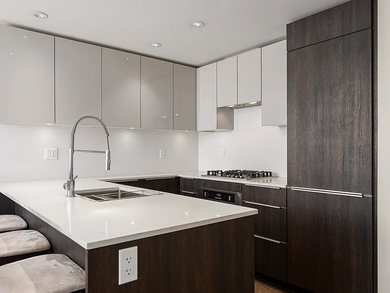 1588 Hastings St E #415 — Photo 6