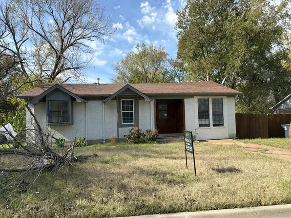 1910 Meadow Ln, Arlington, TX 76010
