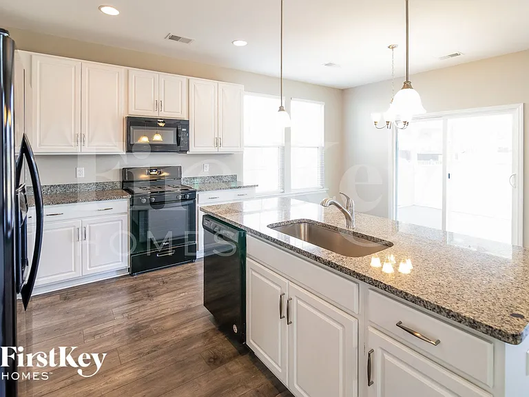 483 Spectrum Rd — Photo 8