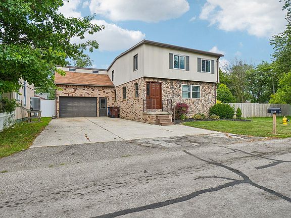 3rd image of 3559 Baycrest Dr
