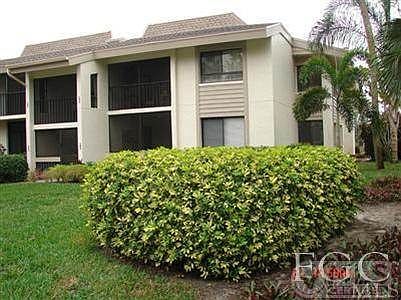 LOVELY QUAIL COVE; ONLY 3 BUILDINGS, BEAUTIFUL LANDSCAPING, LOW DENSITY; BEAUTIFUL SETTING!  VERY NICE ENTRY TO ENCLOSED SCREENED LANAI WITH TILE FOR EXTRA LIVING!