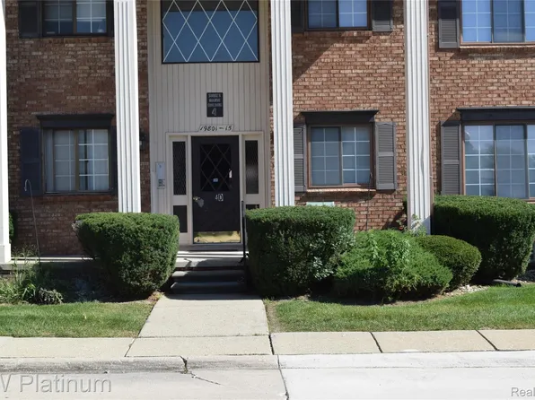 19809 N Ridgemont St #45, Saint Clair Shores, MI 48080