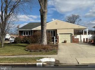 1001 Rydal Rd, Cherry Hill, NJ 08034