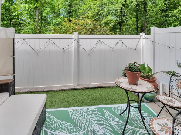 5308 Somerset Hill Ln, Charlotte, NC 28269