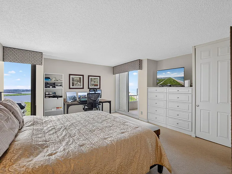 5550 N Ocean Dr #20C — Photo 25