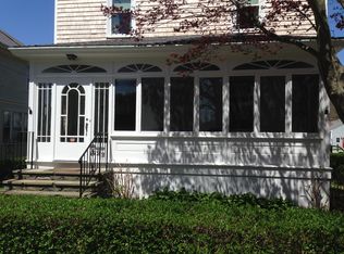 22 Bateman Ave, Newport, RI 02840