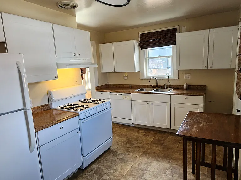 585 Colorado River Blvd — Photo 23