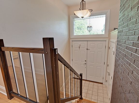 5th image of 506 E Foster Ave