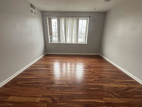 5th image of 1227 S Harlem Ave APT 301