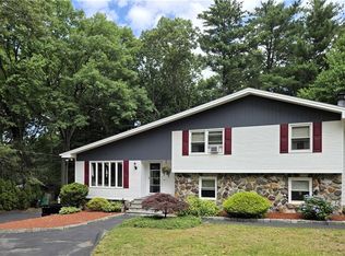 22 Oakview Ter, Glocester, RI 02857