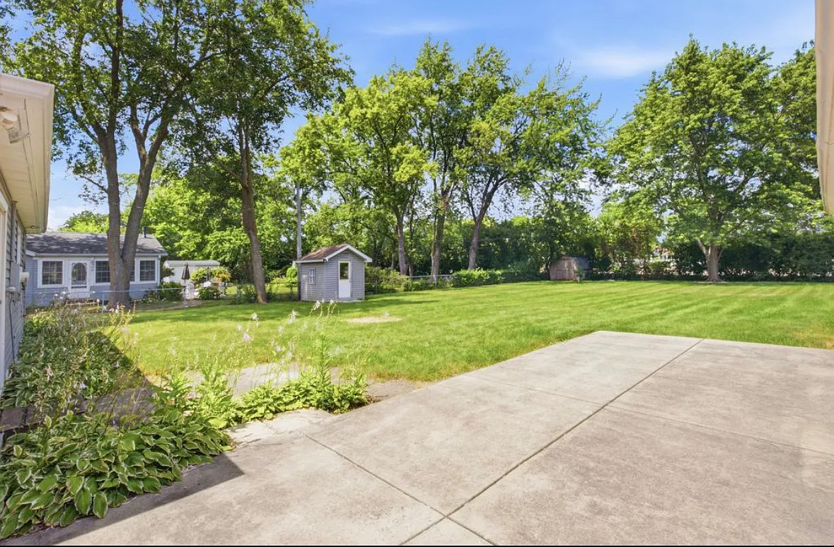 3 bed, 1440 sqft, $3,040 — Photo 4