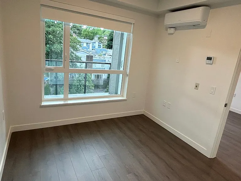82 1st St #4XX — Photo 8