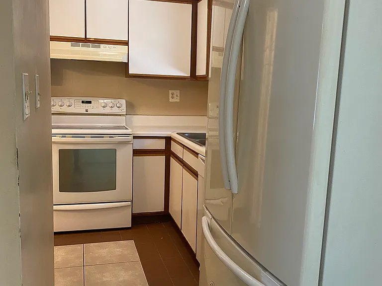 4405 Lakeside Dr — Photo 7