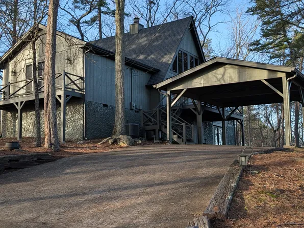 114 Cherokee Dr S, Waleska, GA 30183