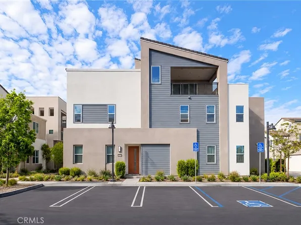 107 Sawbuck, Irvine, CA 92618