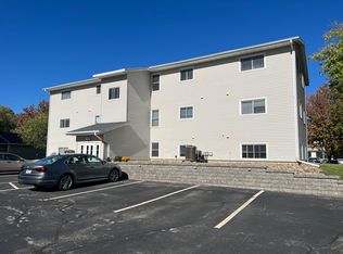 1807 Greenfield Ln SW APT 1, Rochester, MN 55902