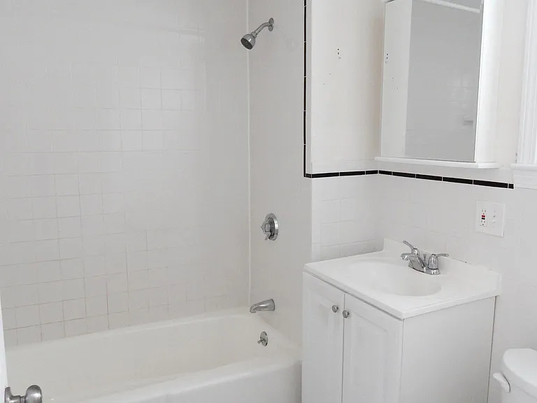 287 Copeland St #2 — Photo 7