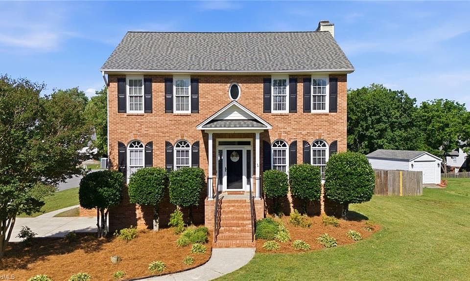 1st image of 3718 Squirewood Dr