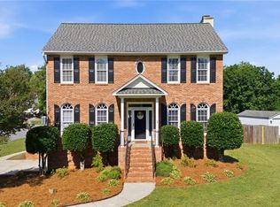 3718 Squirewood Dr, Clemmons, NC 27012