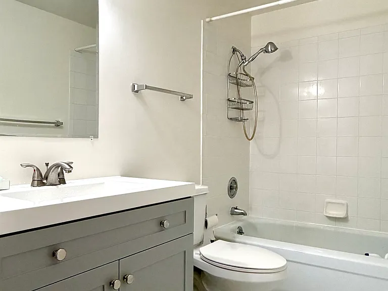 4561 Lake Washington Blvd NE #204 — Photo 4