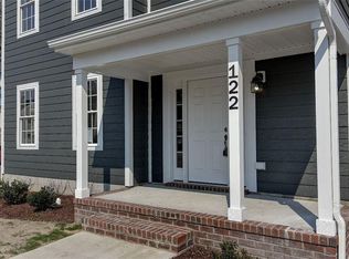 122 W 27th St, Norfolk, VA 23517