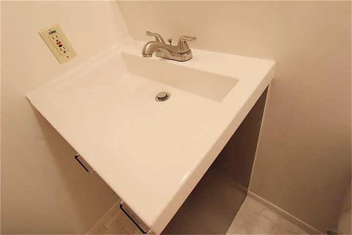 2930 Grants Lake Blvd #2305 — Photo 12