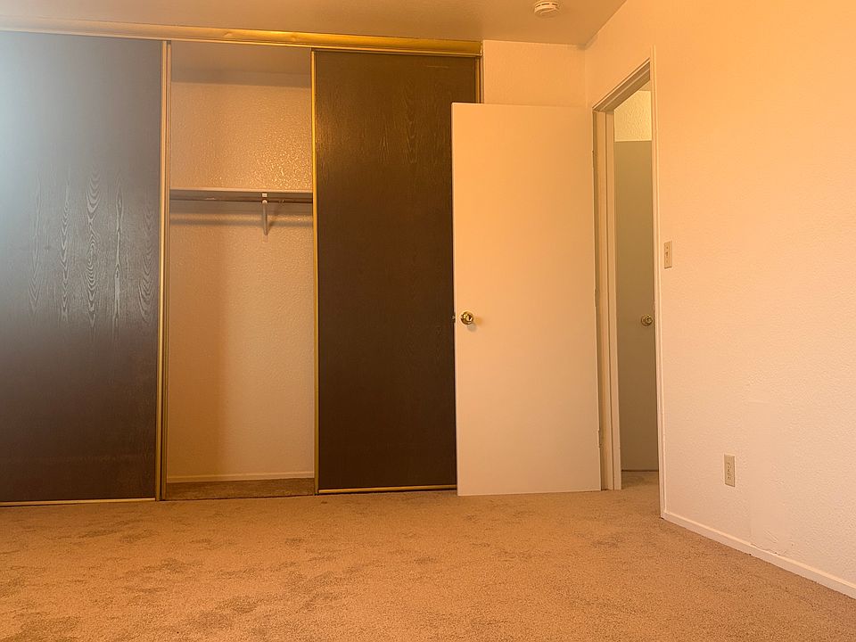 1st image of 444 Meek Ave #8