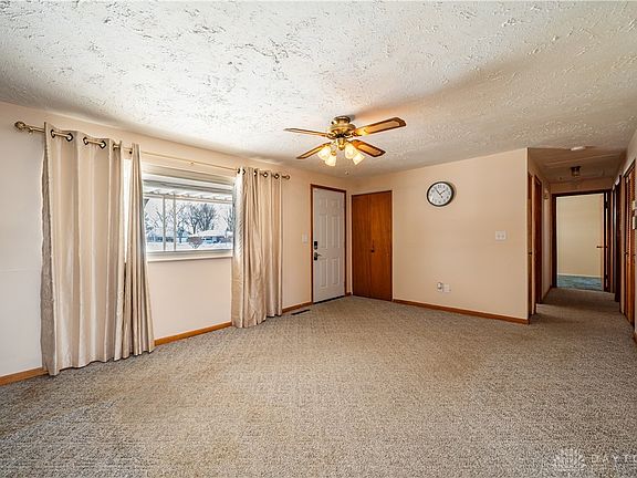 5th image of 5201 Powell Rd