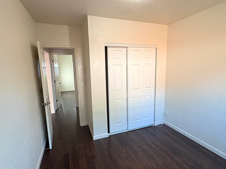 231 S 22nd St #2 — Photo 15