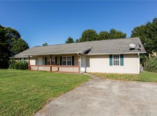 435 Baron Dr, Monroe, GA 30655