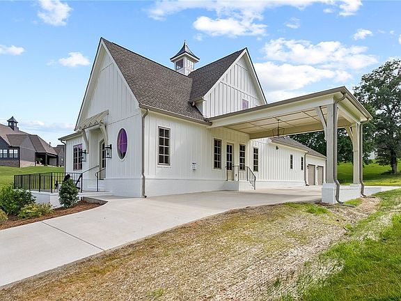 3rd image of 11332 Highland Lakes Point