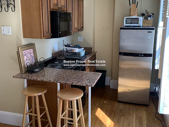 48 Hereford St. #4 Boston - Back Bay Unit Photo 4 (1)