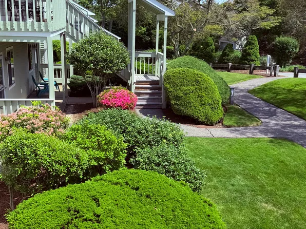 53 Chilton Ln, Brewster, MA
