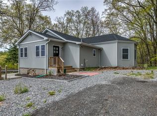 21 Clarkson Rd, Kent Lakes, NY 10512