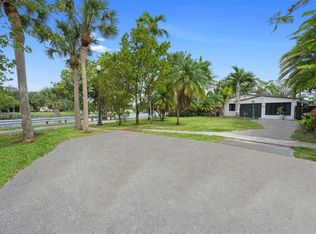 1201 NE 178th St, North Miami Beach, FL 33162