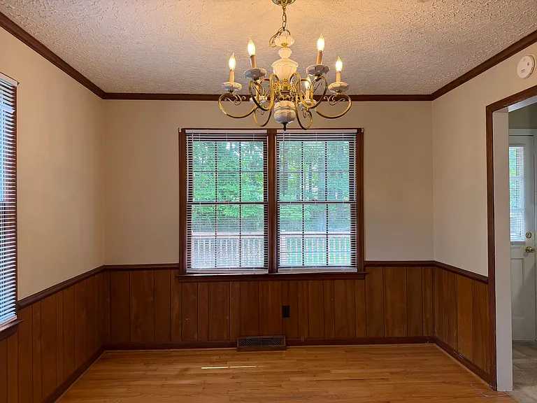 64 Maybrook Dr — Photo 12