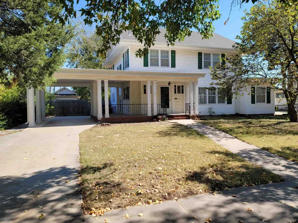 120 S Pine St, Newton, KS 67114