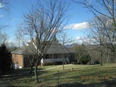 114 View Dr, Goodview, VA, 24095